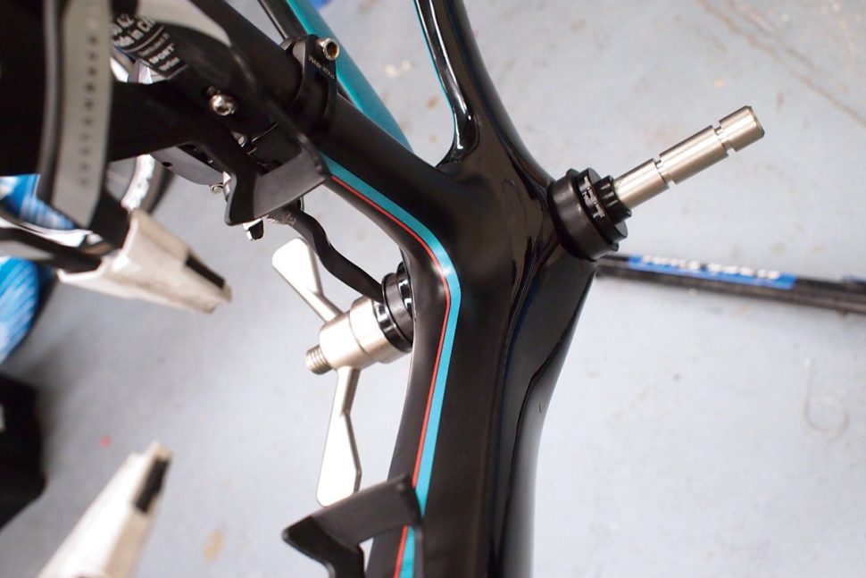 how_to_fit_a_press_fit_bottom_bracket_05