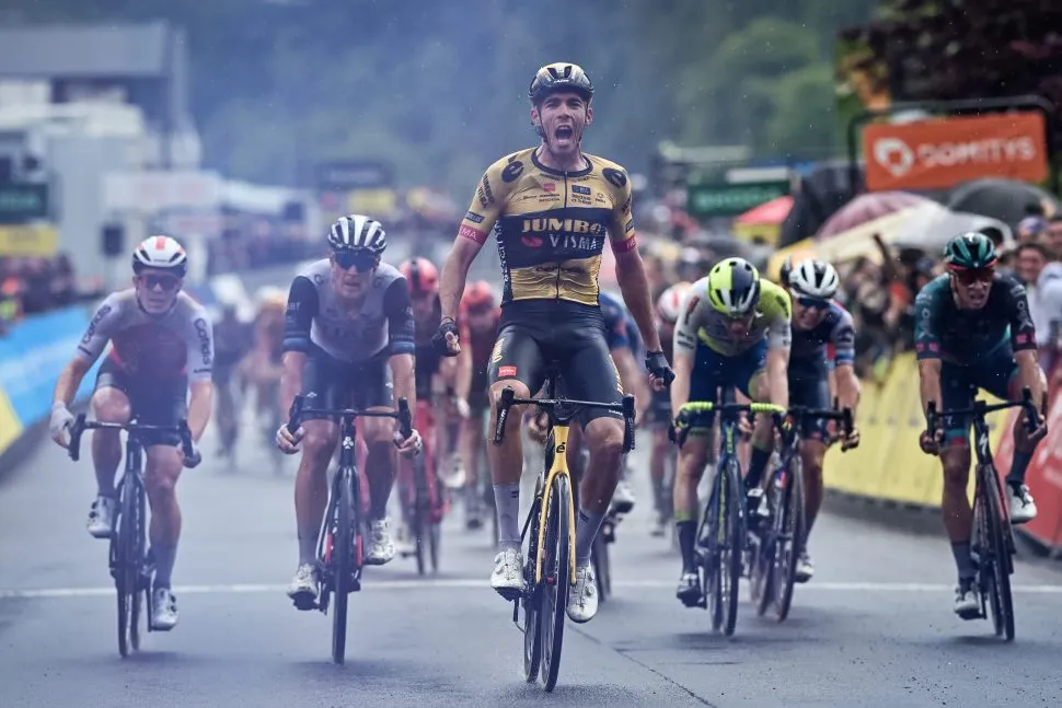 Christophe Laporte wins stage 1 of the 2023 Dauphiné for Jumbo-Visma