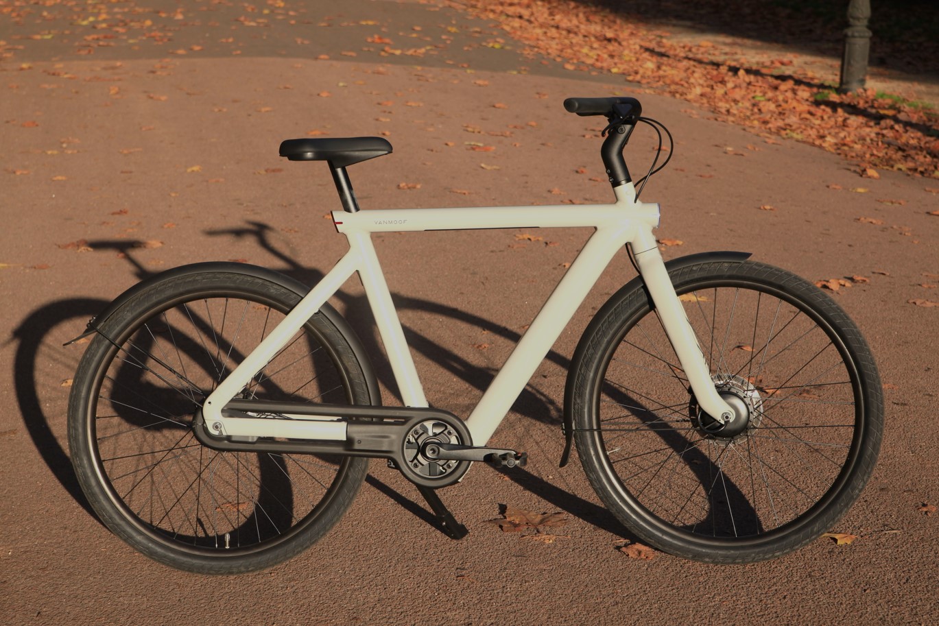 An　VanMoof vanmoof-s5-e-bike-lavoie.jpg