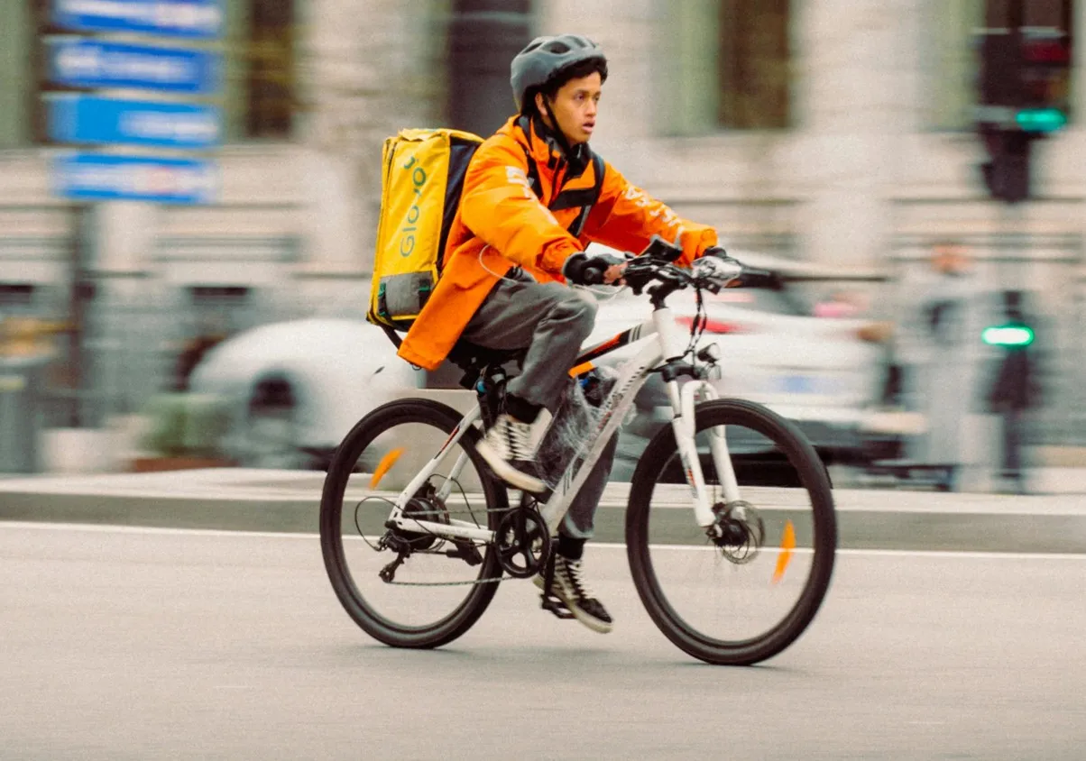 Road-legal delivery e-bikes: Food and parcel delivery made easy