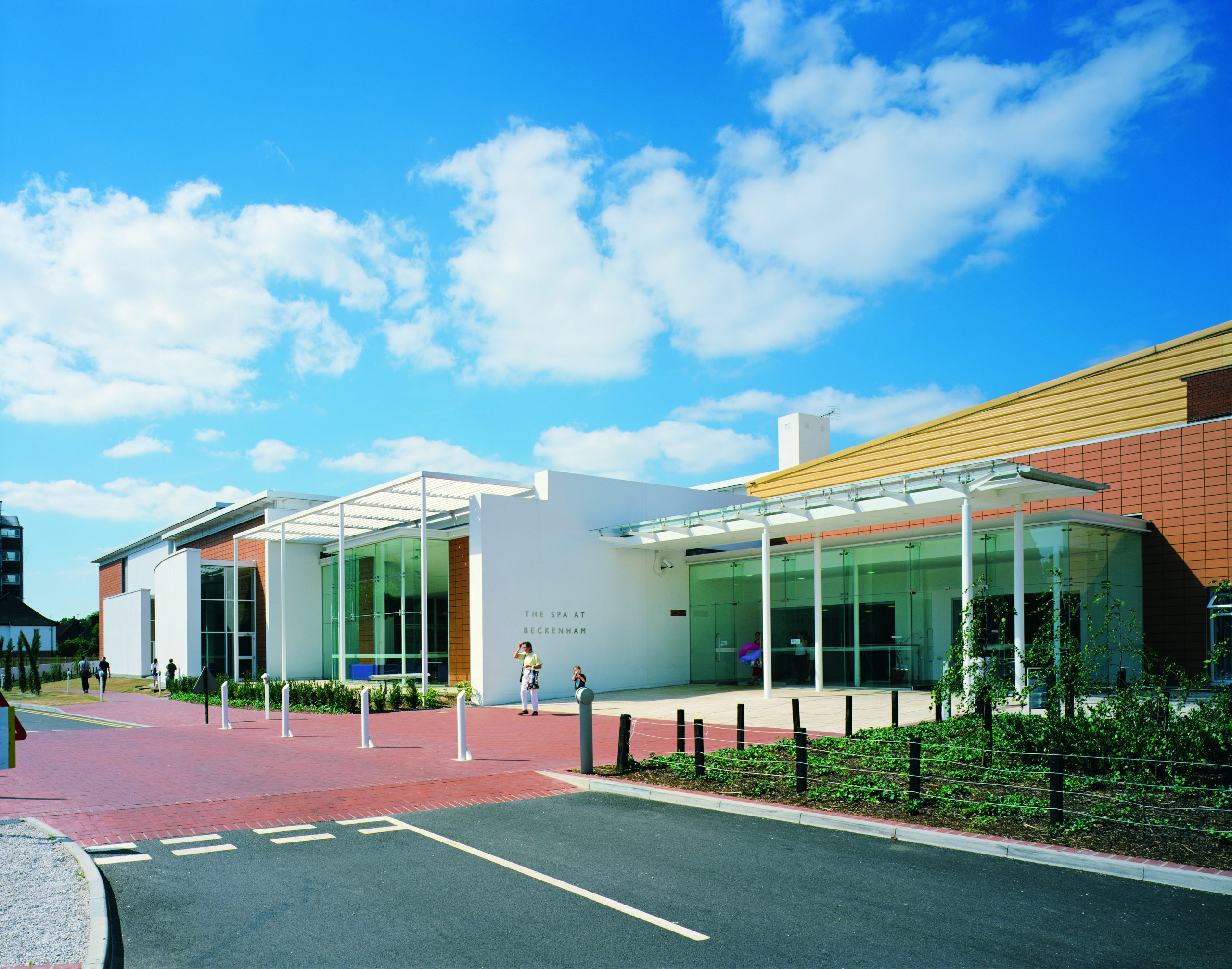 Beckenham Spa Swimming Complex - AJ Buildings Library
