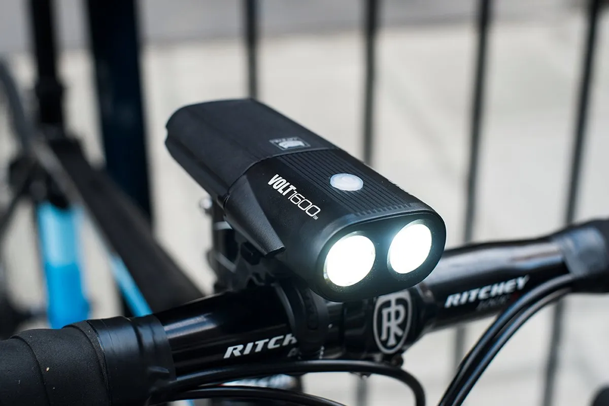 Cateye Volt 1600 review | Cyclist