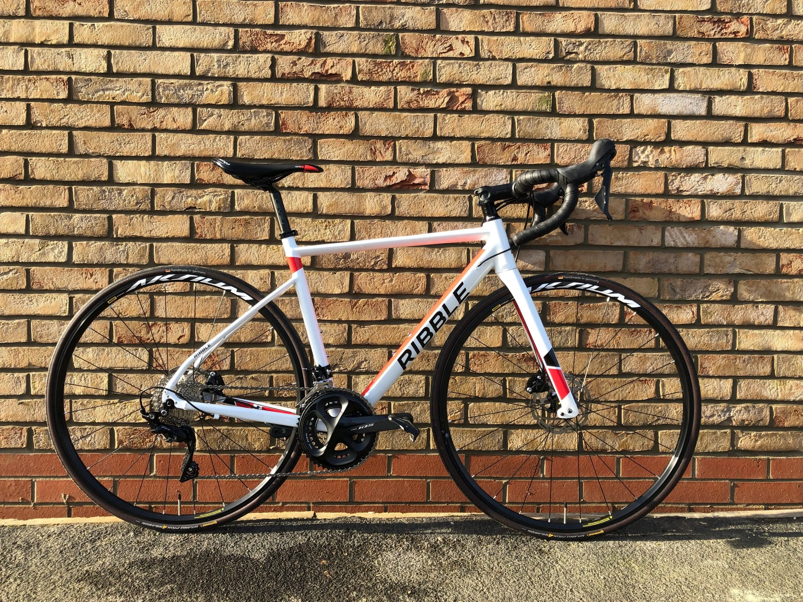 Shimano Tiagra Ribble R872 Disc 105 Review Shimano 105 Di2 Ribble