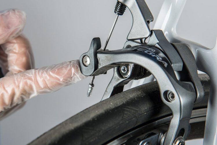 How to stop rim brakes from squeaking Cyclist