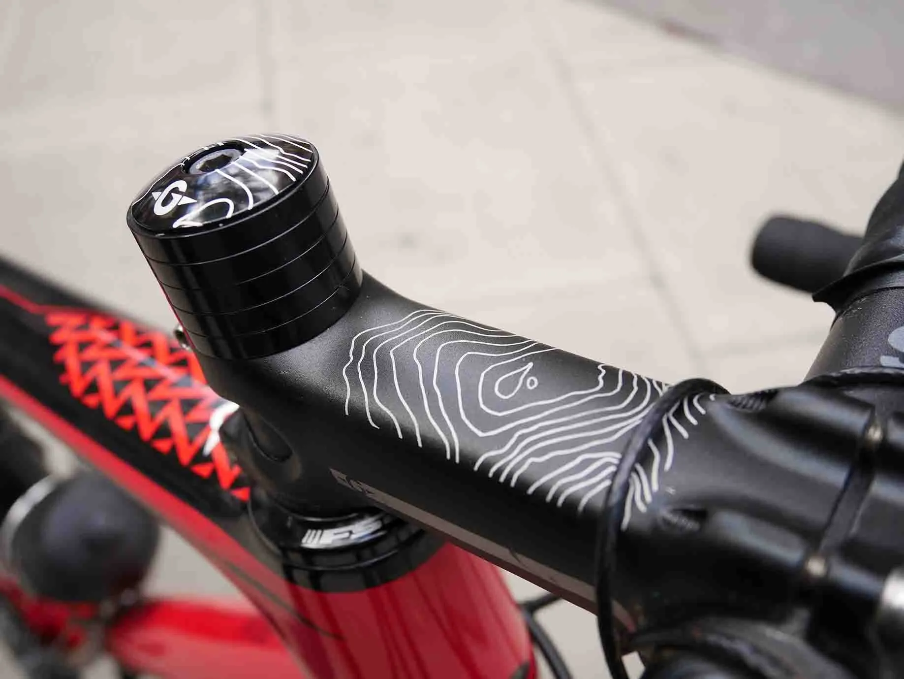 First look: Genesis Datum 30 Cyclist