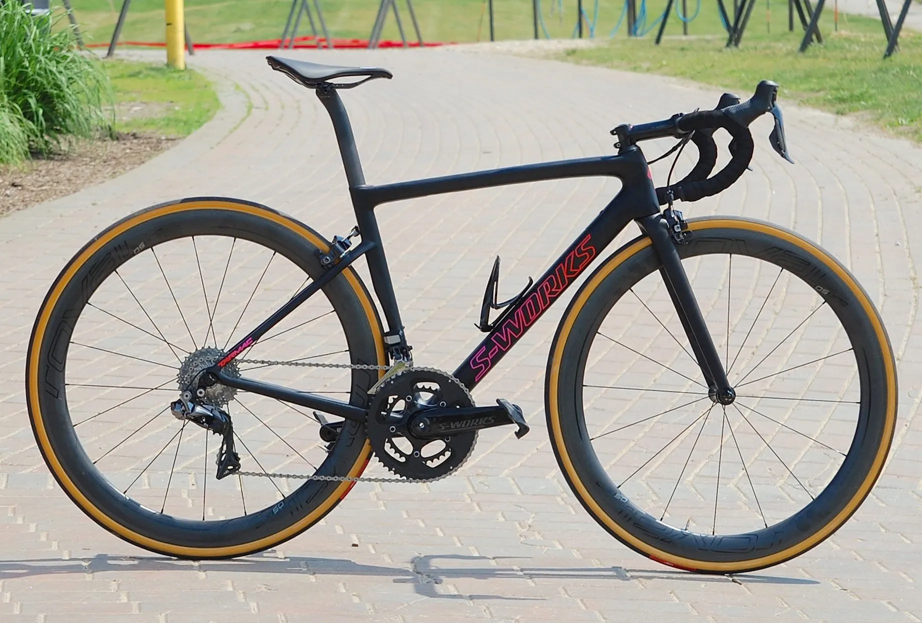 Women's Specialized S-Works Tarmac SL6: Launch and first