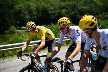 tour_de_france_2017_stage_6_2_froome_chats_to_sky_riders