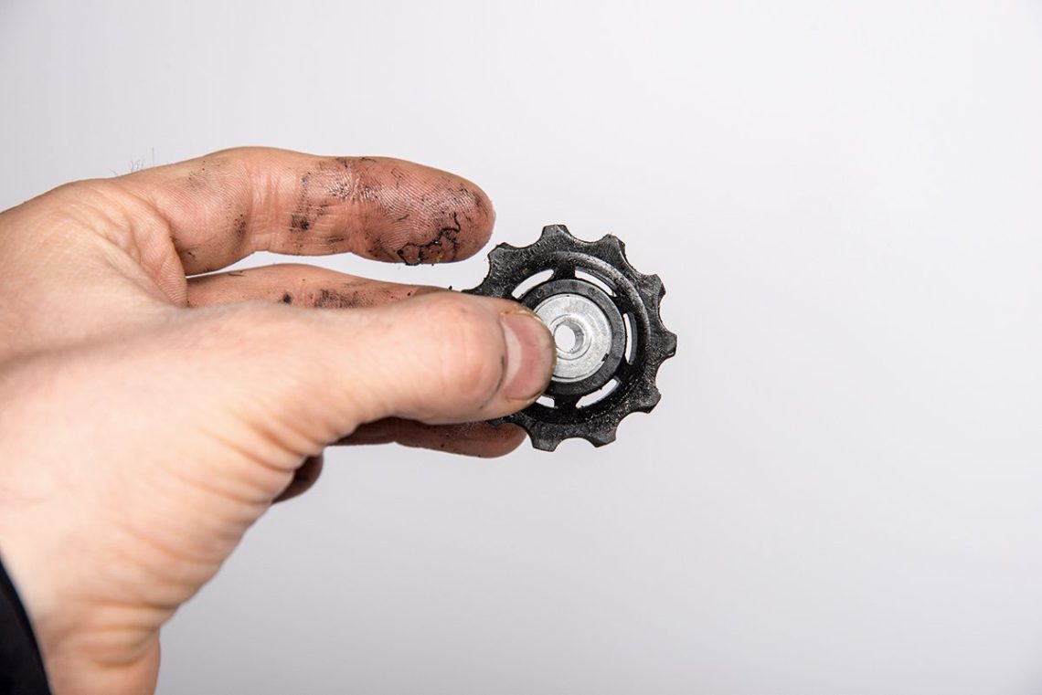 How to clean and lube your derailleurs Cyclist