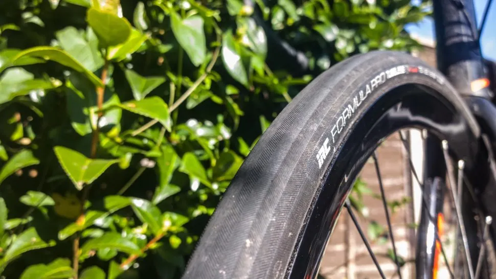 IRC TIRE FORMULA PRO X ーGUARD Gen 6 - FORMULA PRO TUBELESS X-GUARD -