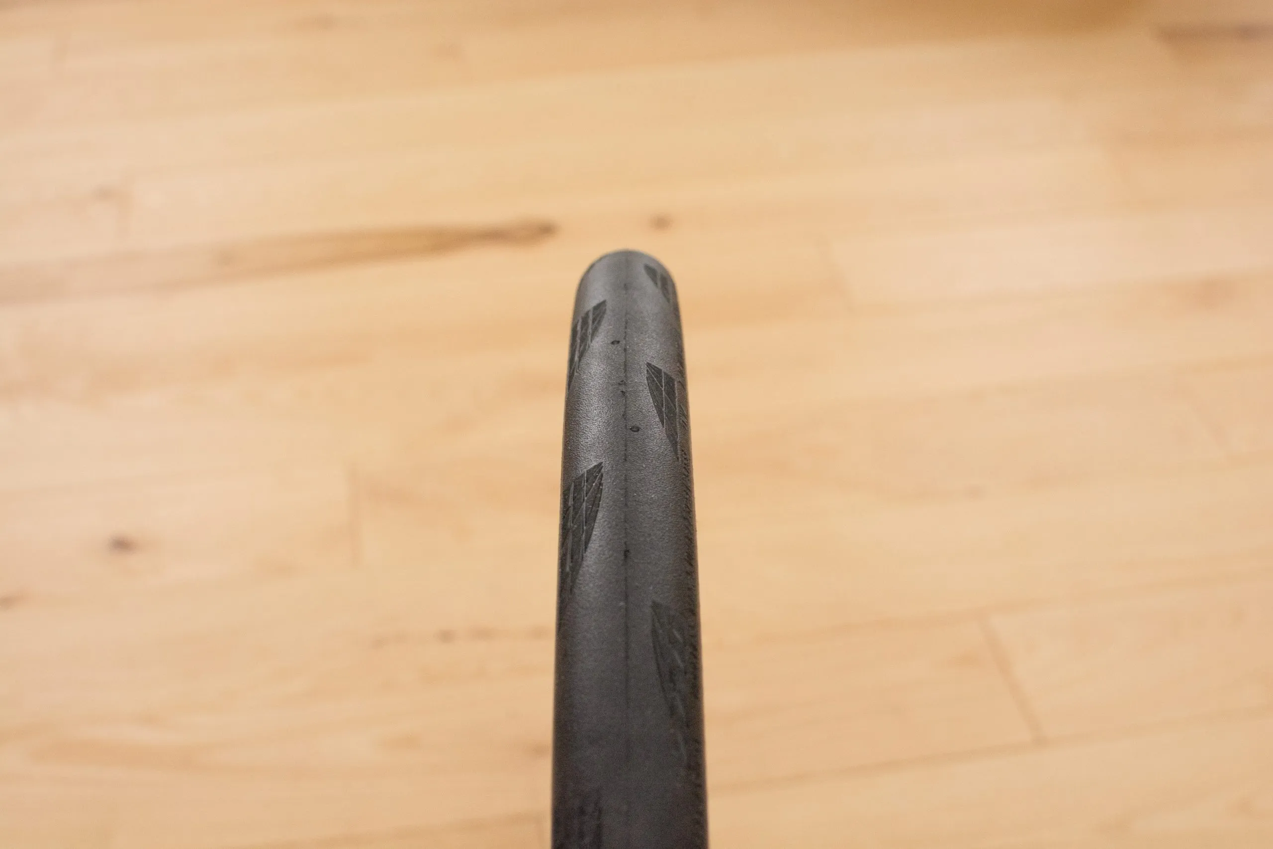 The new Continental GP5000 S TR is hookless-compatible and better