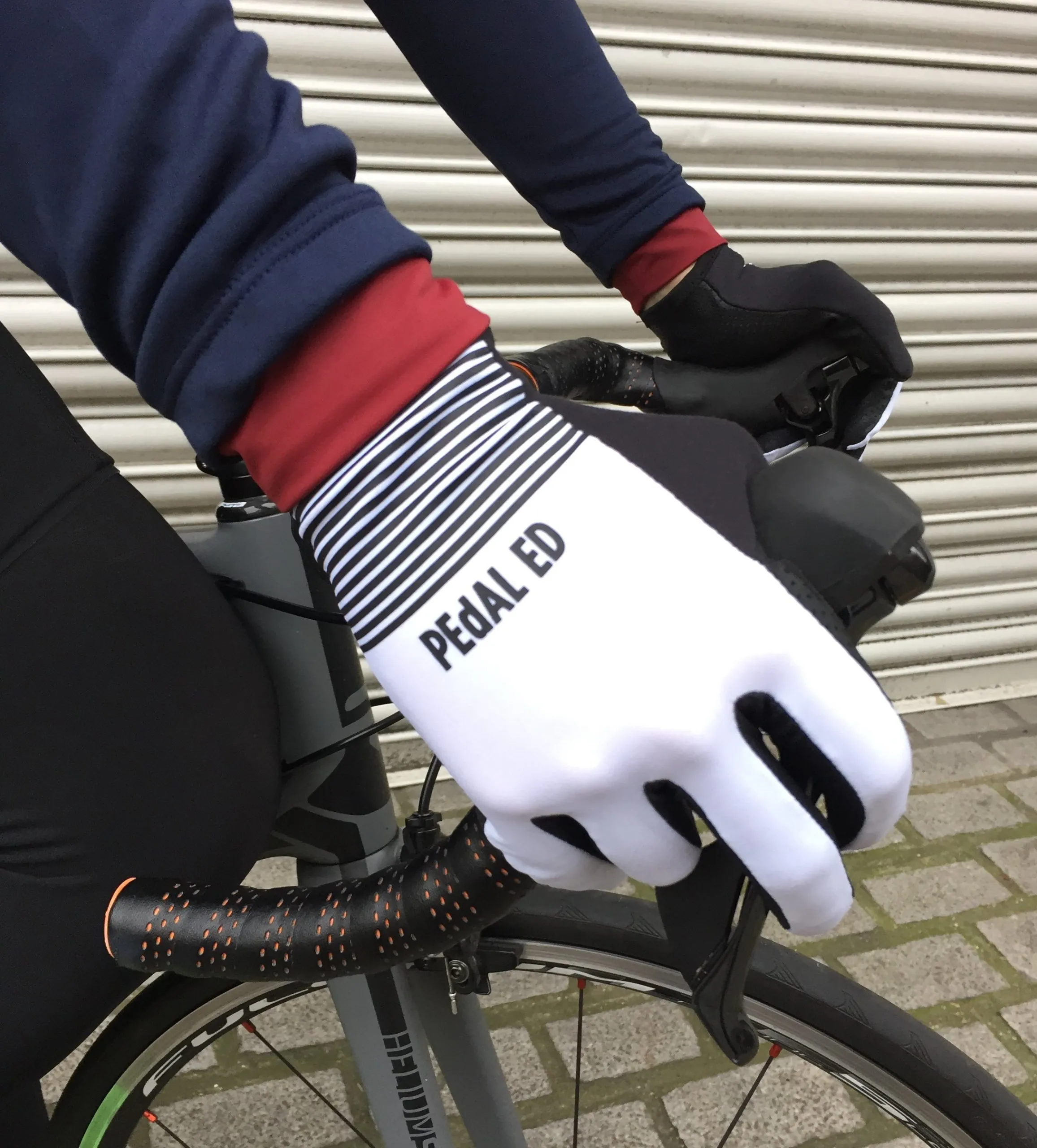 Pedal Ed Fullfinger gloves review Cyclist