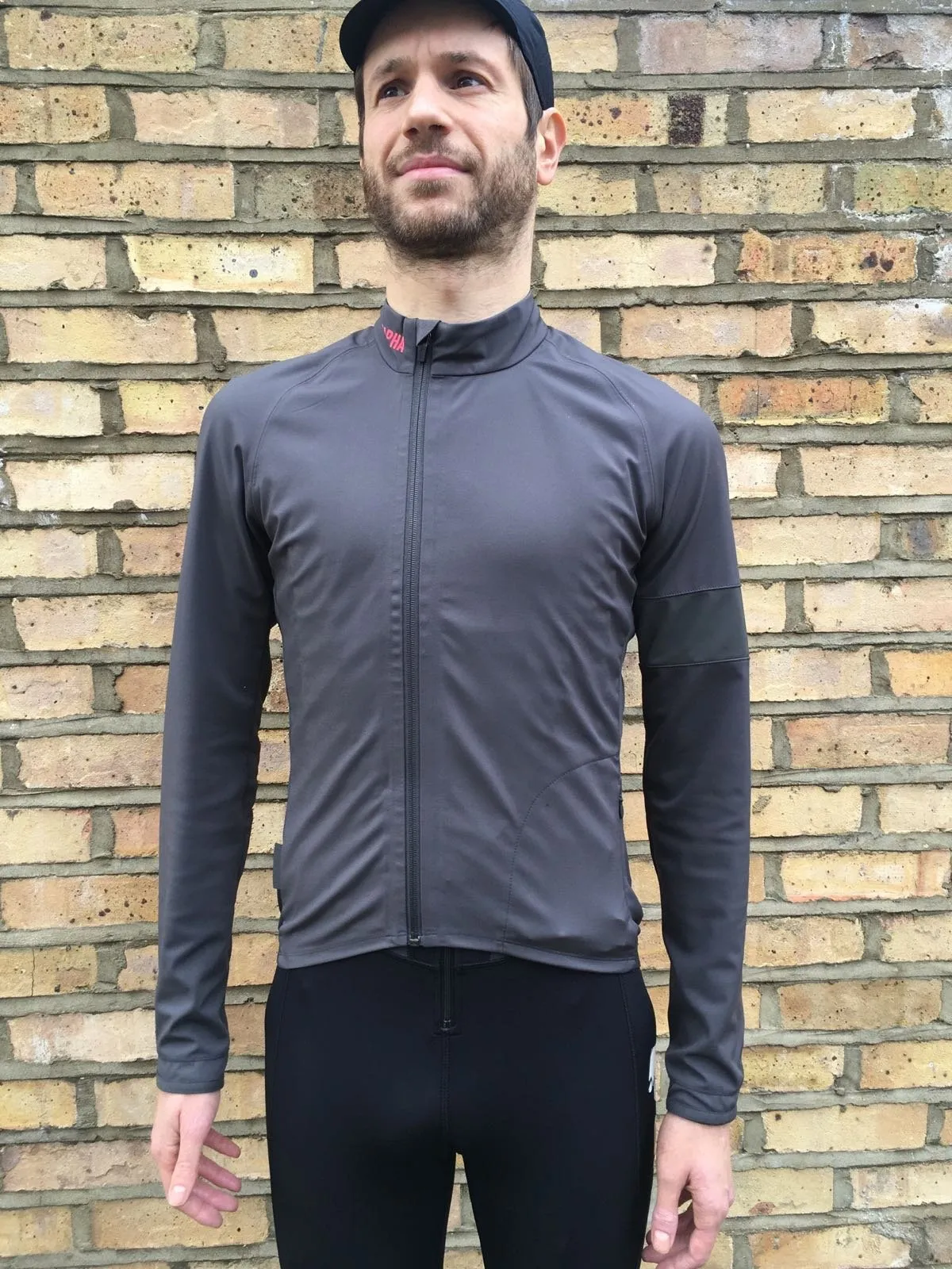 ウェア RAPHA PRO TEAM TRAINING JACKET MEDIUM Rapha Pro Team Training Jacket Review - YouTube