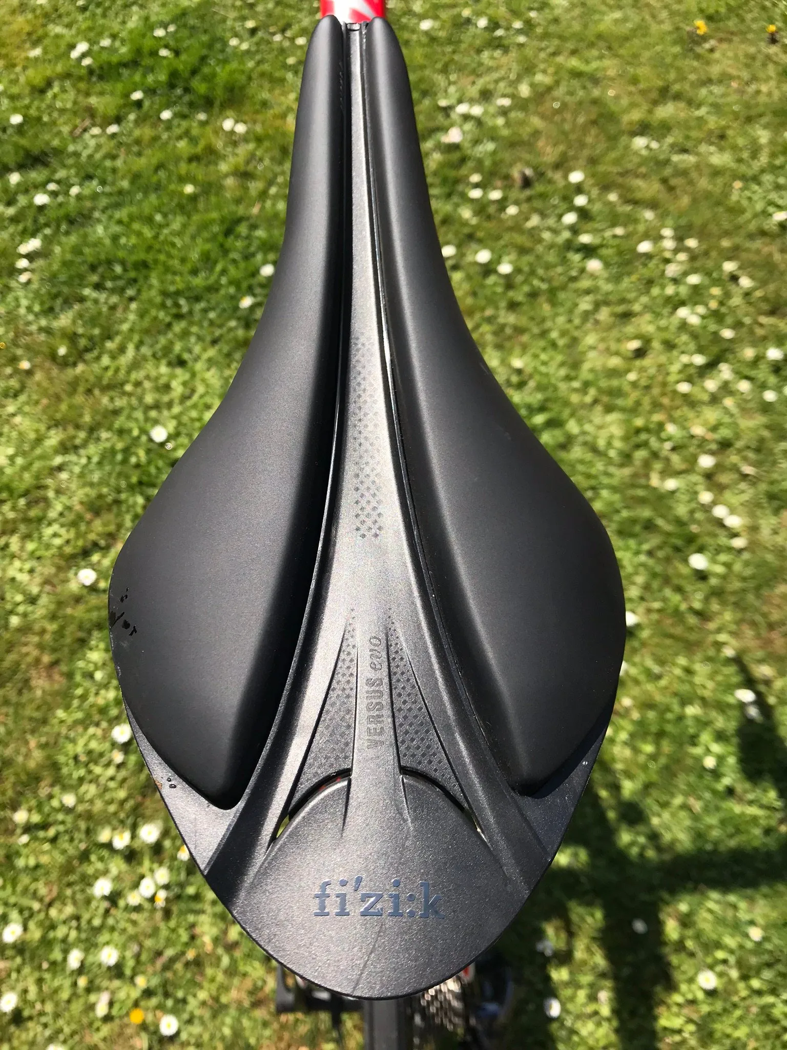 Fizik Arione R1 Versus Evo saddle review | Cyclist