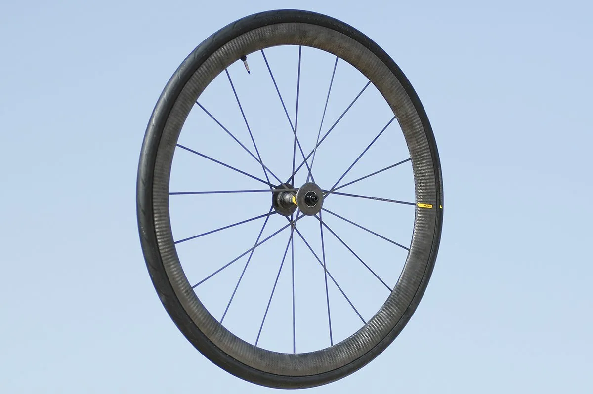 マヴィックMAVIC COSMIC PRO CARBON SL UST Review: Mavic Cosmic Pro Carbon SL UST wheels | road.cc