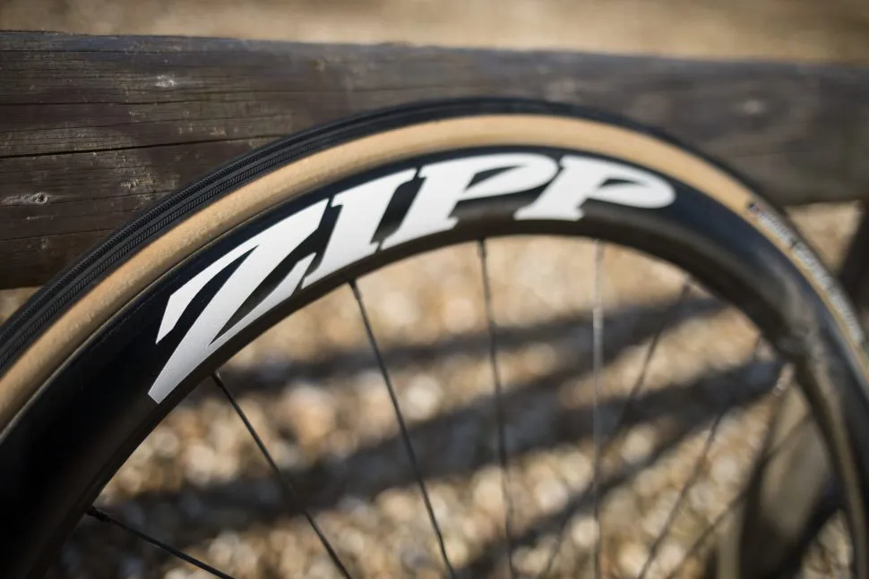 Zipp 302 carbon clincher disc wheelset review Cyclist