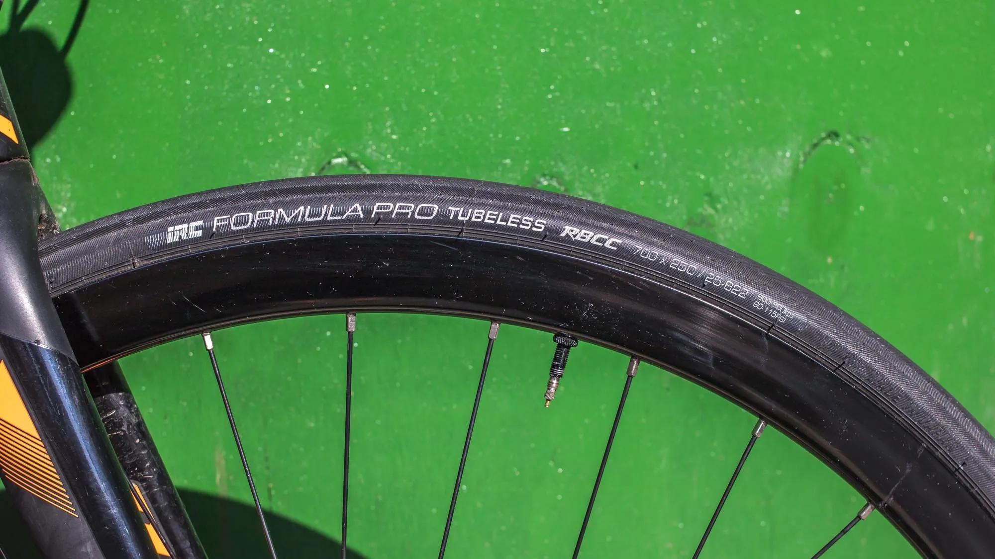 パーツ IRC Formula Pro HL Tubeless RBCC 700x30C Review: IRC Formula Pro X-Guard TL tubeless tyre | road.cc
