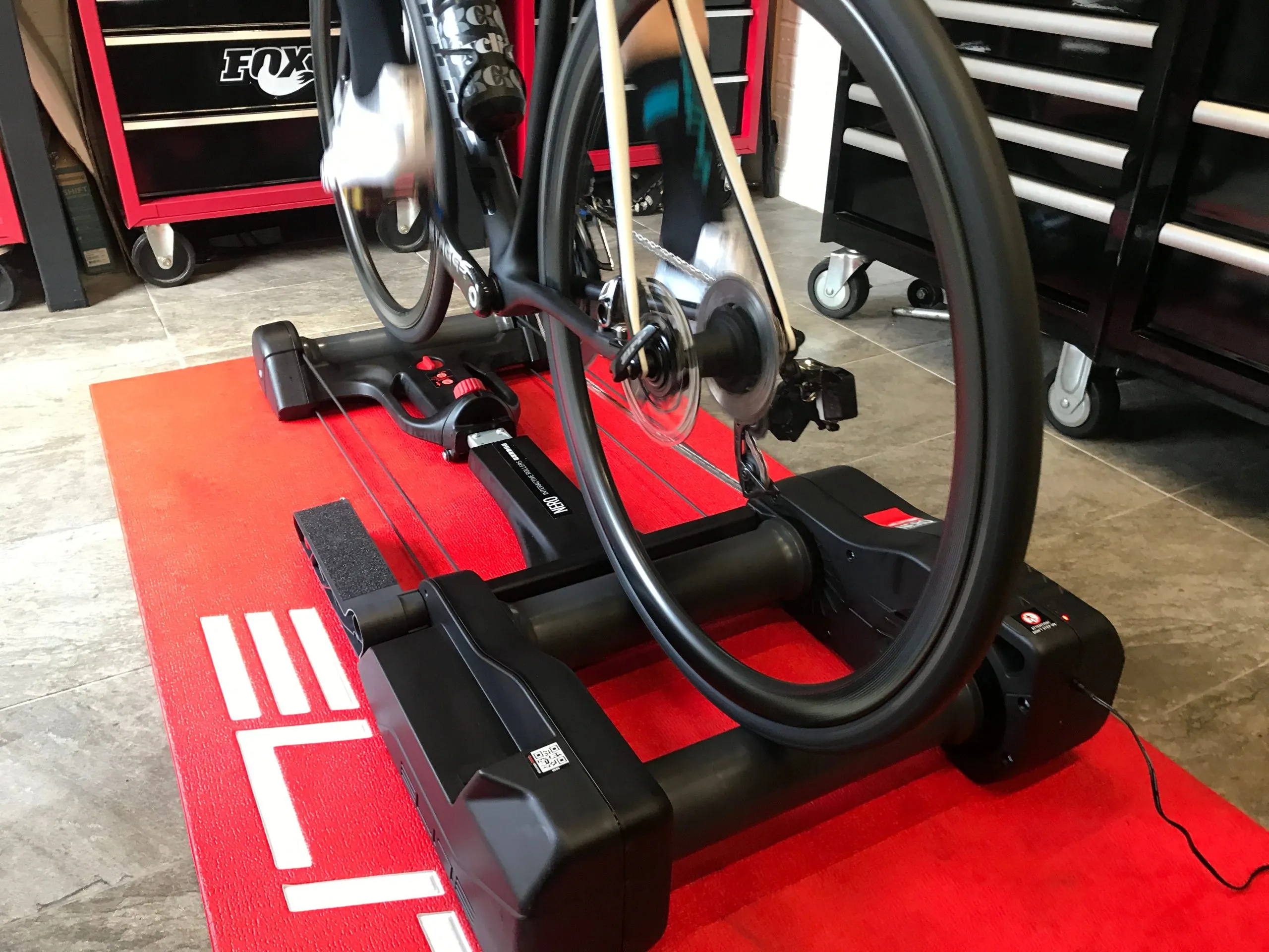 Elite Nero Smart Rollers review Cyclist