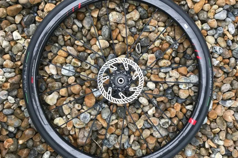 【新品未使用】FULCRUM RACING ZERO CARBON DB Fulcrum Racing Zero Carbon DB wheelset review | Cyclist