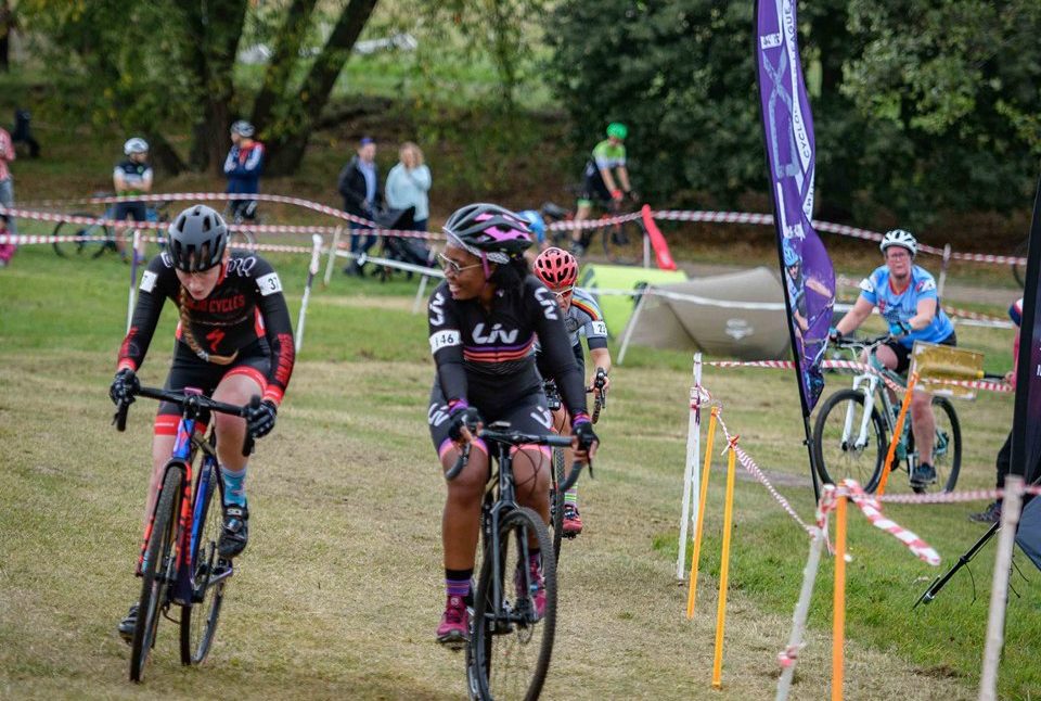 elle_linton3_credit_keith_perry_crop