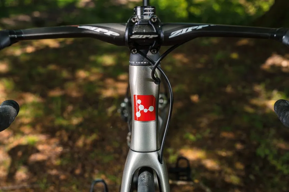 ARGON18 (アルゴン 18) 2019 Nitrogen DISC 2019 Argon 18 Nitrogen Disc SE Bike - Walkaround - 2018