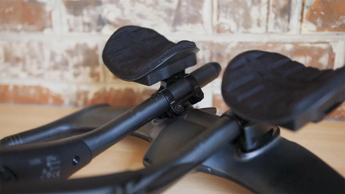 Zipp VukaShift AXS 90: integrated wireless aerobar shifting Cyclist