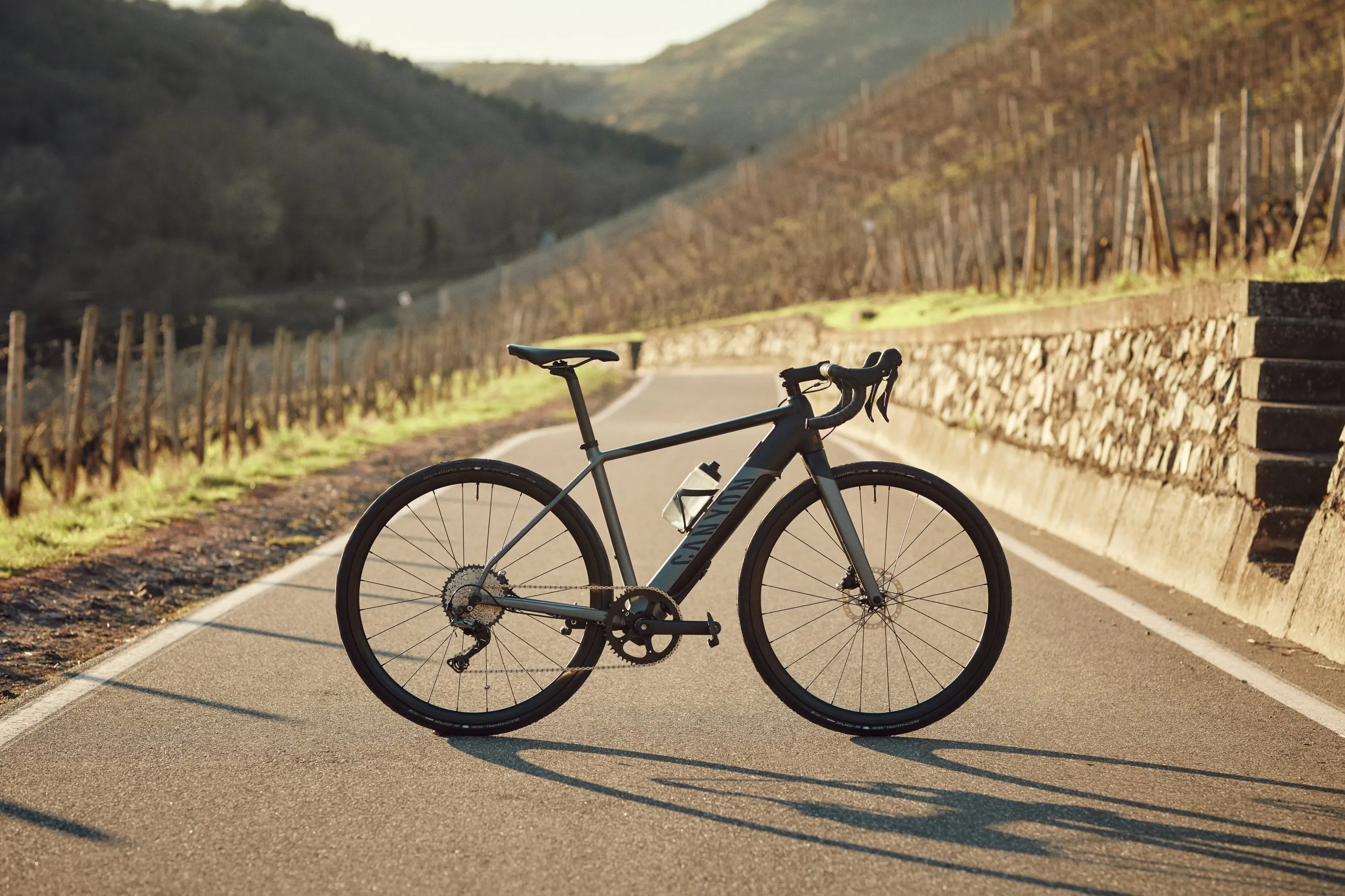 Canyon Endurace:On Canyon's first e-road bike costing £2,799