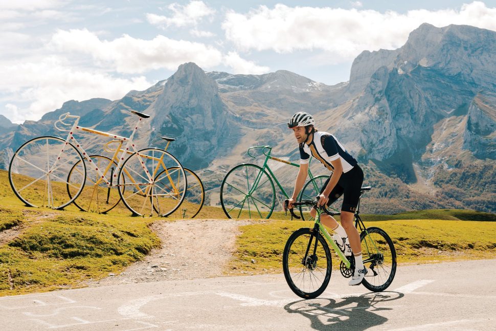 Café du Cycliste Col d'Aubisque L Great Climbs of the Pyrenees: Col d'Aubisque - Cycle Fiesta