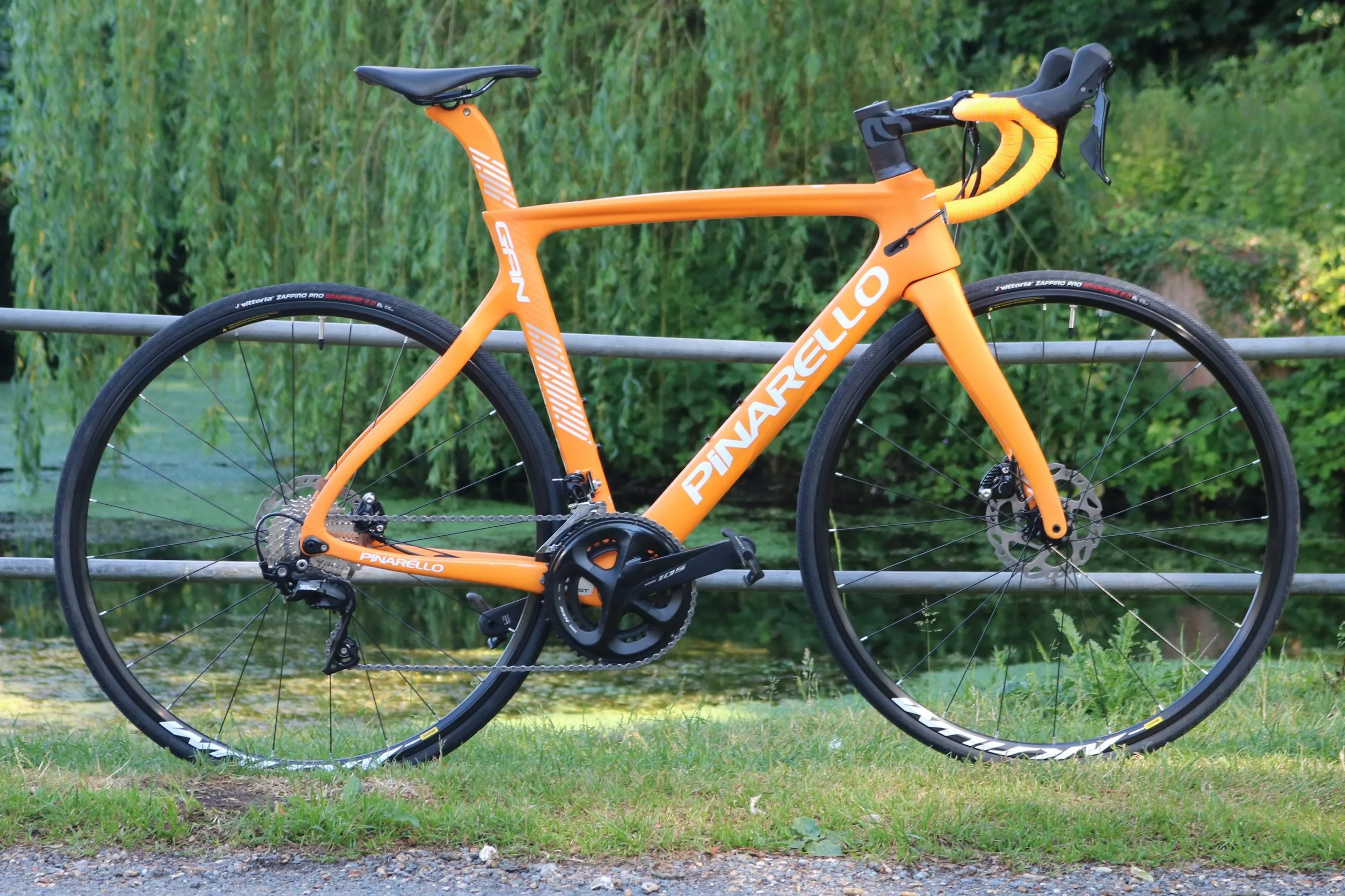 Buycycle Pinarello Pinarello Gan 105 Disc Road Bike 2020 Bicycle