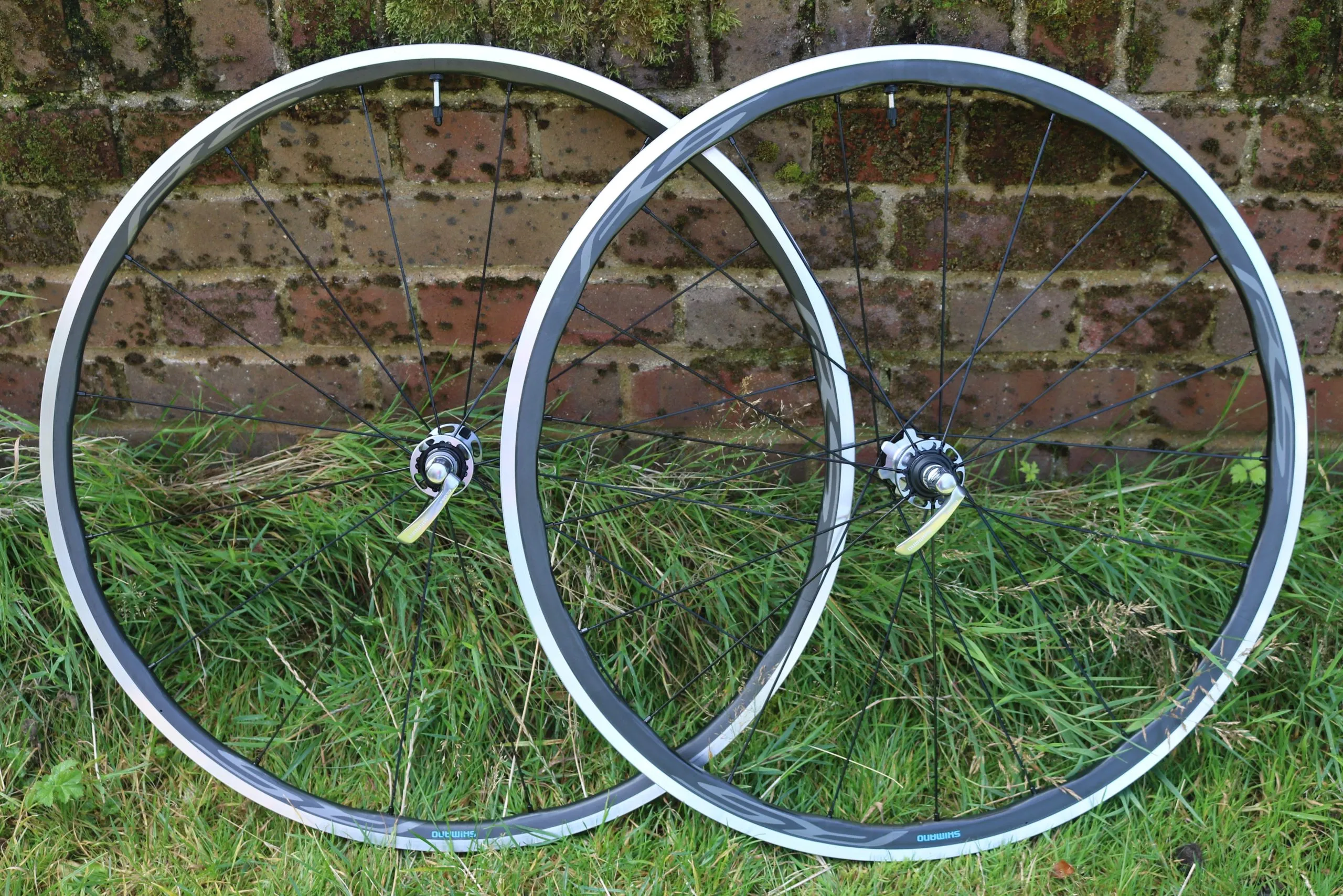 Shimano Ultegra RS700 C30 tubeless wheelset review Cyclist