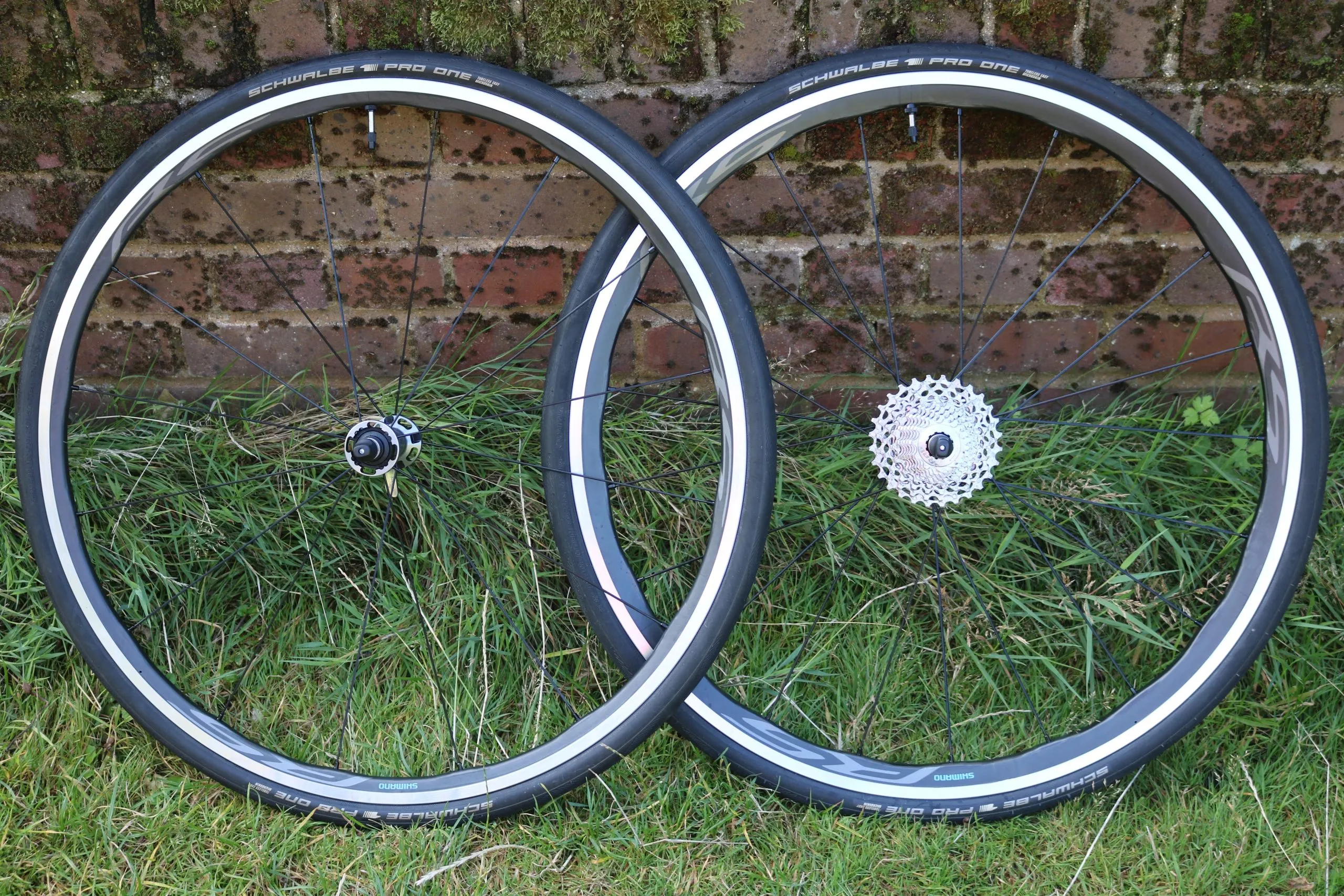 SHIMANOシマノWH-RS700-30 楽天市場】シマノ ホイール WH-RS700-30 リア TL QR (EWHRS700C30RL