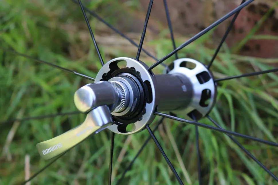 Shimano Ultegra RS700 C30 tubeless wheelset review Cyclist