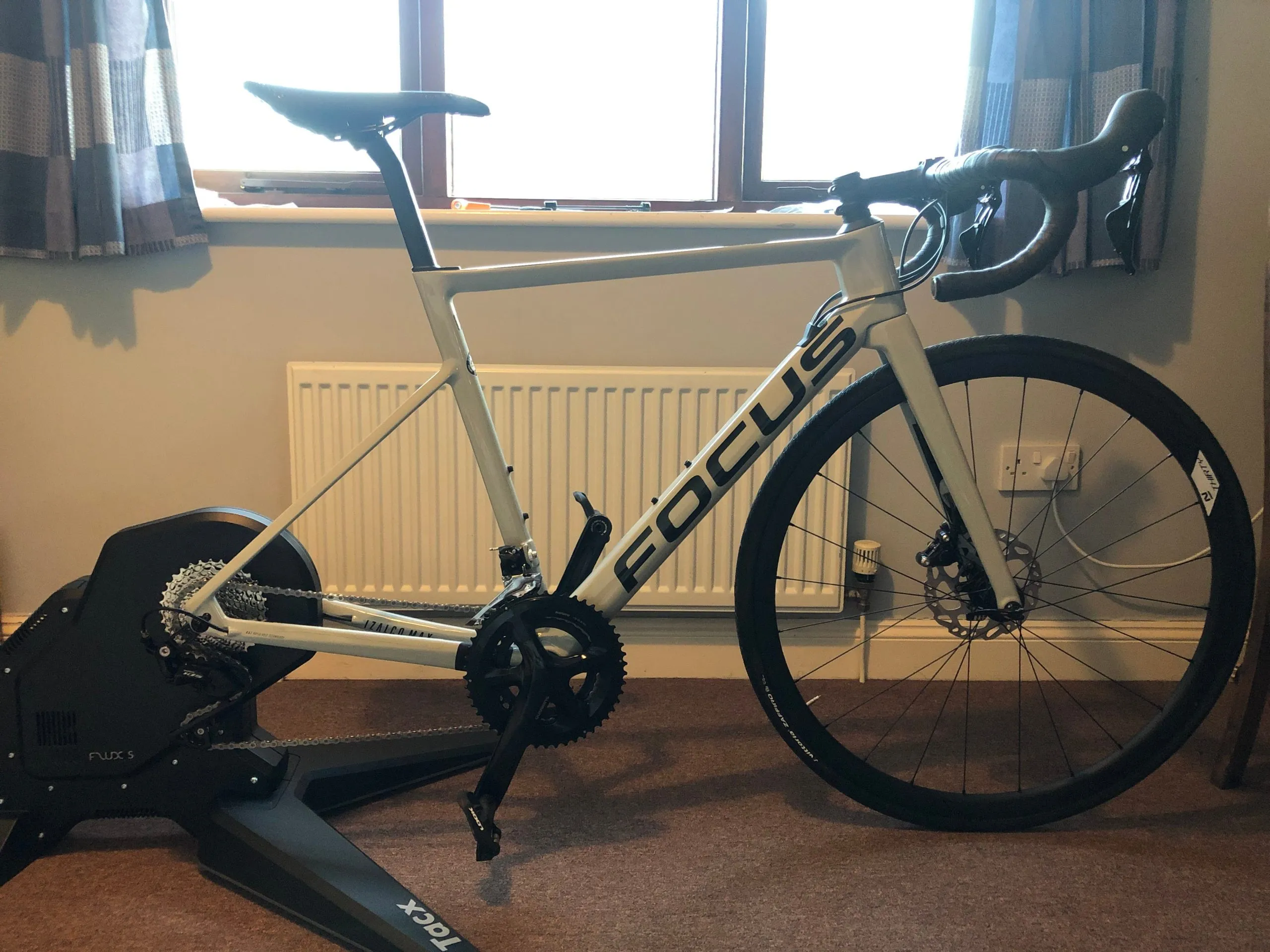 Tacx Flux S direct drive smart turbo trainer review Cyclist