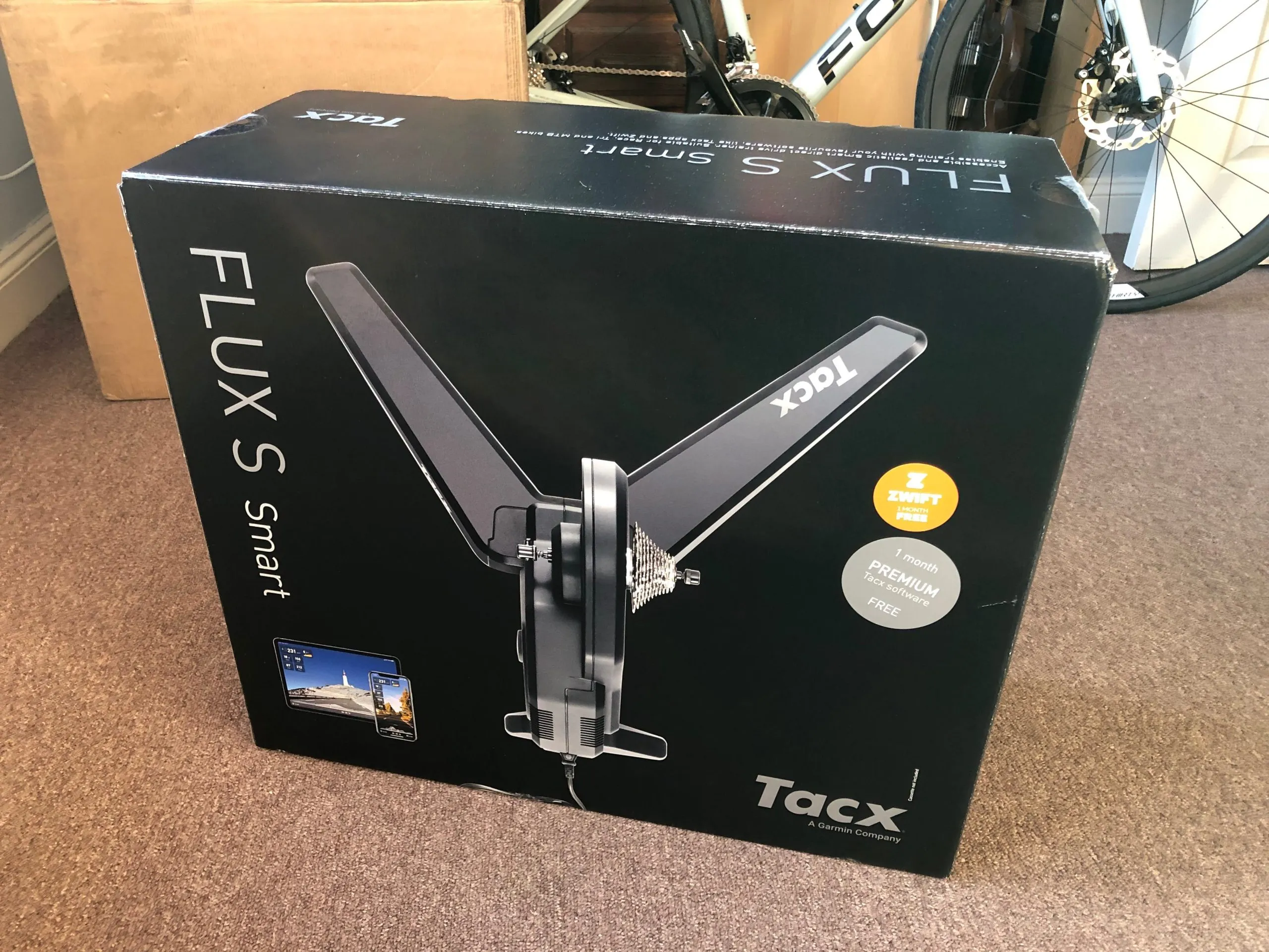 Cycle Trainer Tacx Flux S T2900 Cycling Trainer Tacx Flux Smart