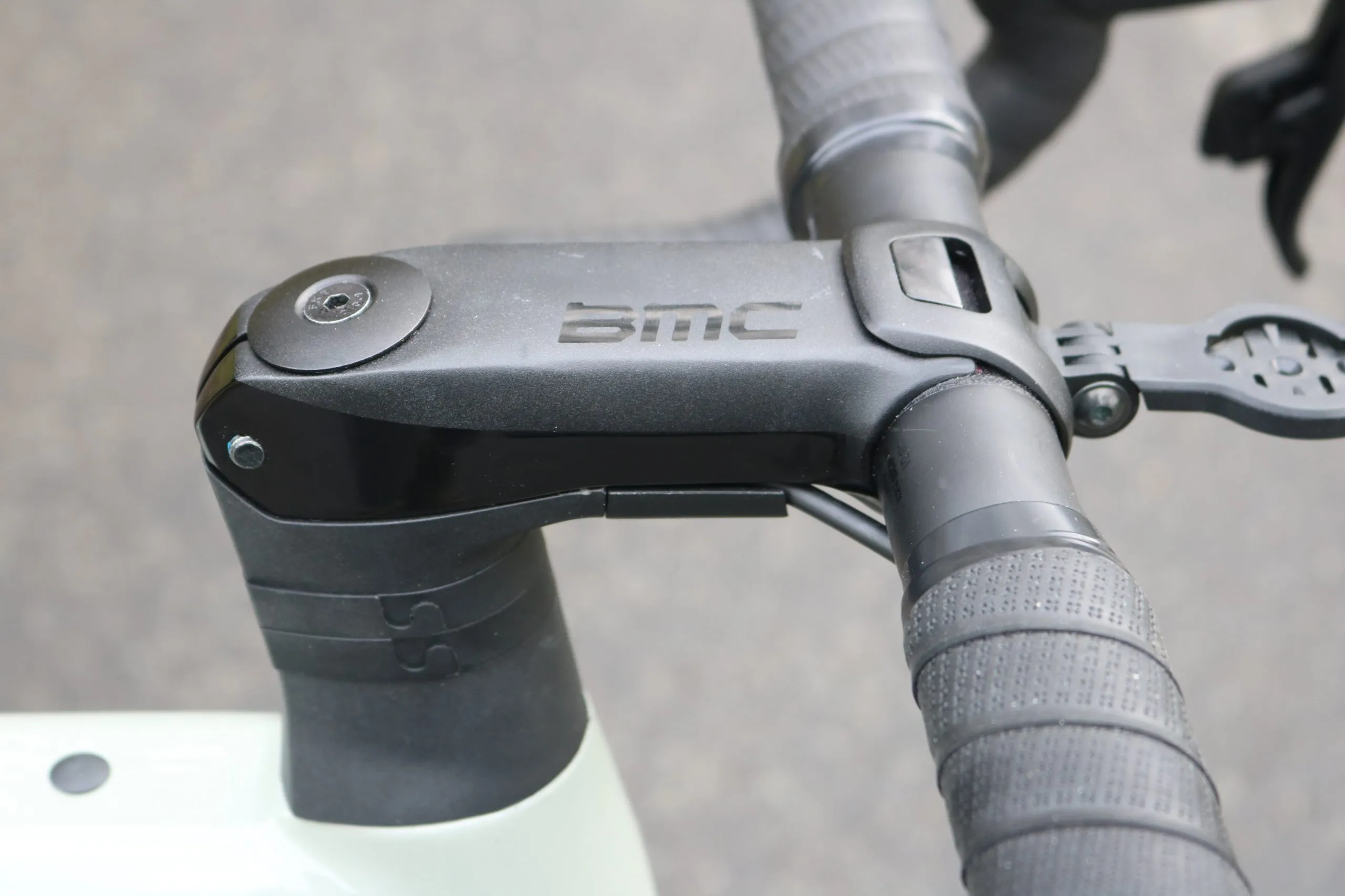 Roadmachine Headset without Topcone BMC Roadmachine 01 Three review | Cyclist