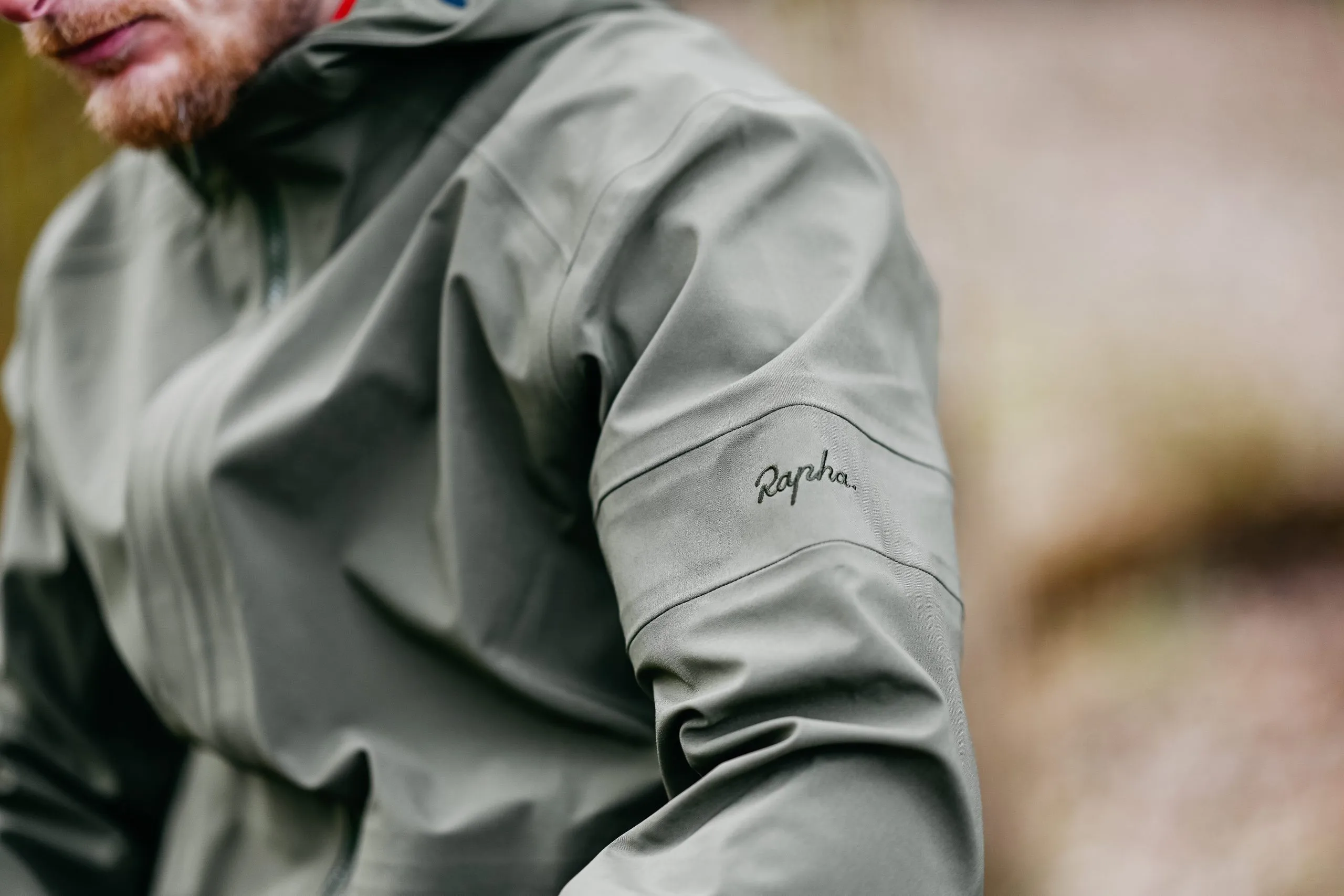 美品！Rapha HOODED RAIN JACKET Ⅱ Review: Rapha Hooded Rain Jacket II | road.cc