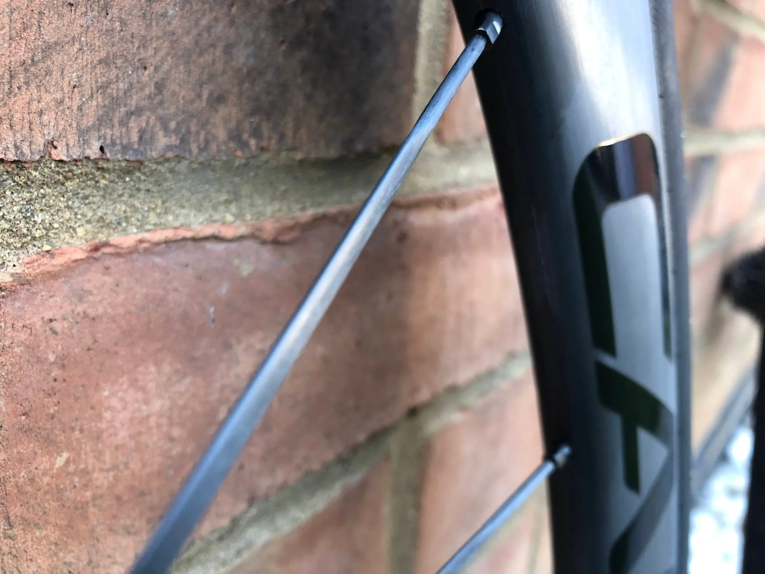 パーツ CADEX 36 Disc Tubeless CADEX 36 DISC TUBELESS ホイールインプレッション ｜ ジャイアント