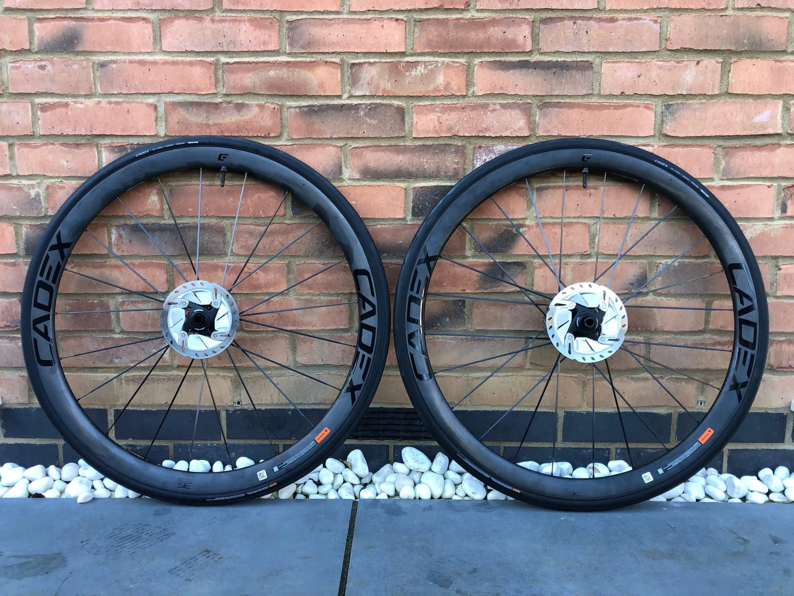 CADEX 36 Disc Tubeless シマノフリー CADEX 36 Disc Tubeless シマノフリー