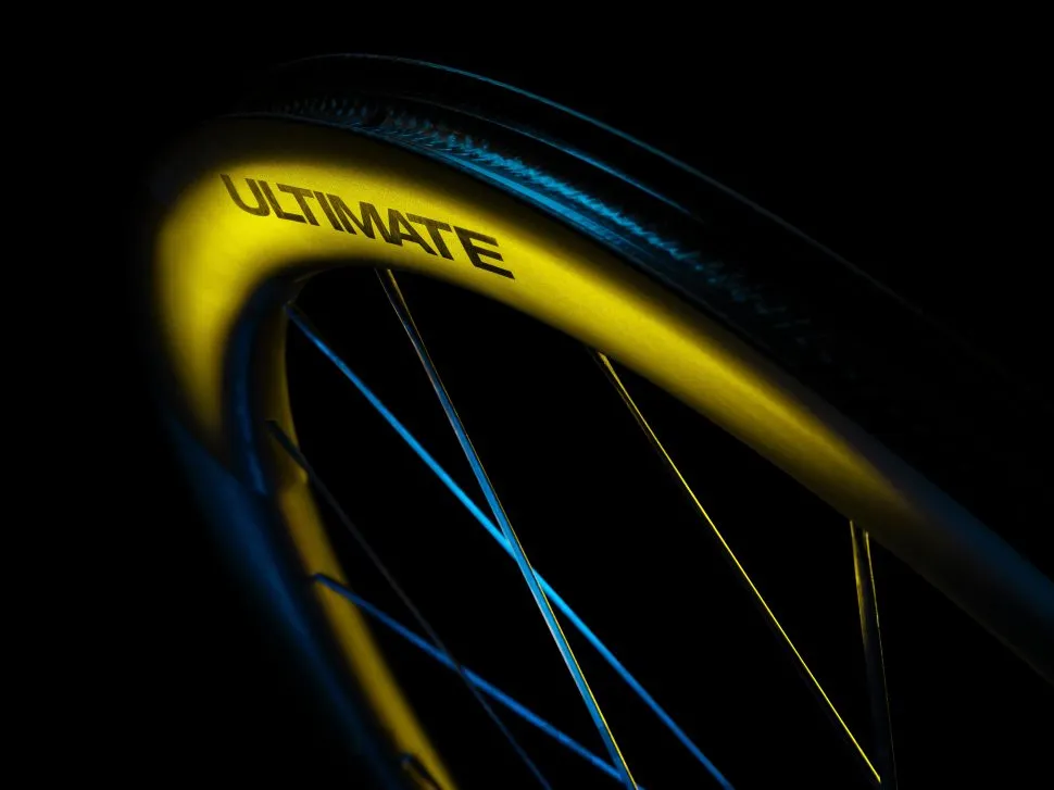 Mavic's new Cosmic Ultimate 45 Disc wheelset weighs just 1,255g