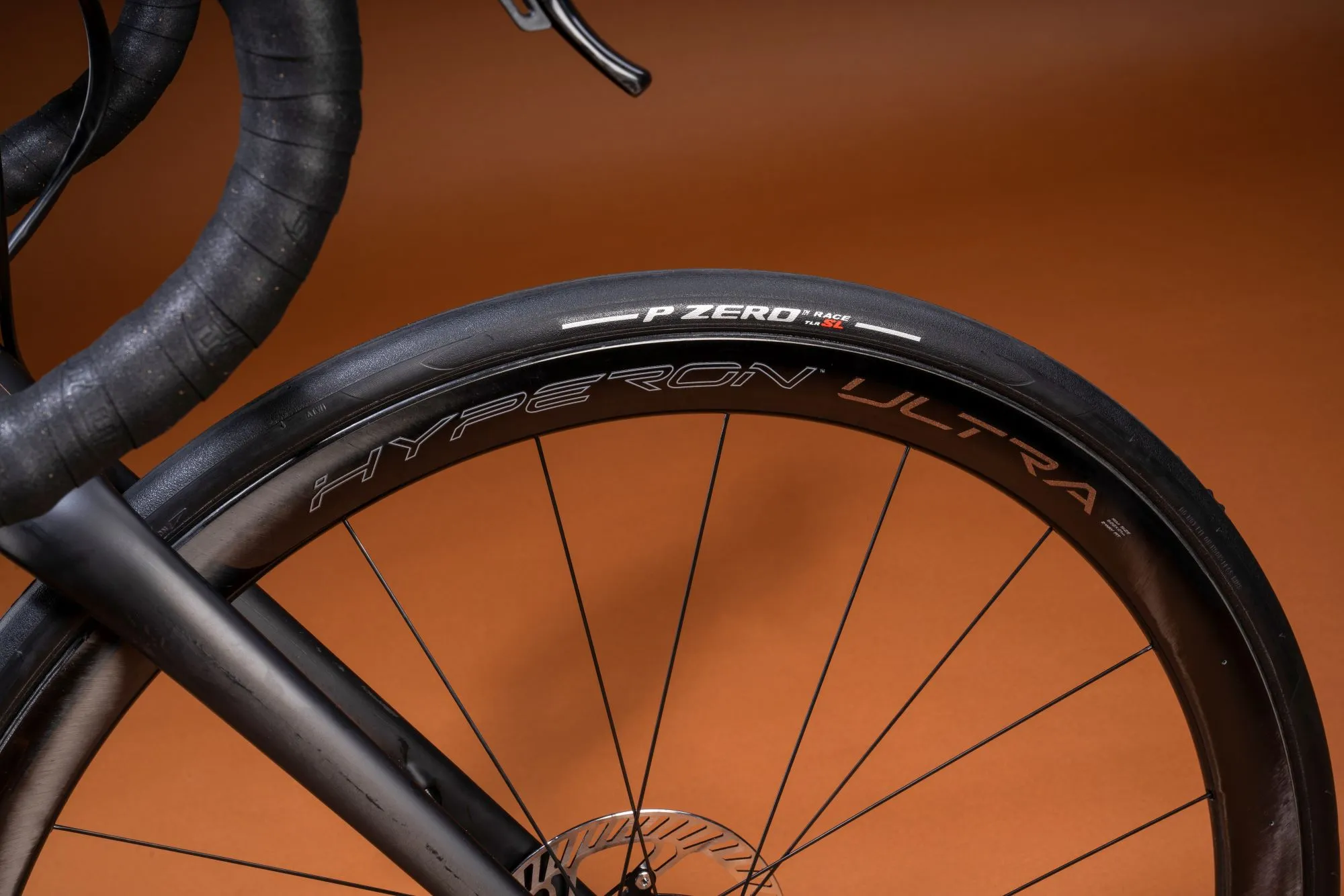 Attention climbers, Campagnolo's Hyperon Ultra is back as a 1,240g