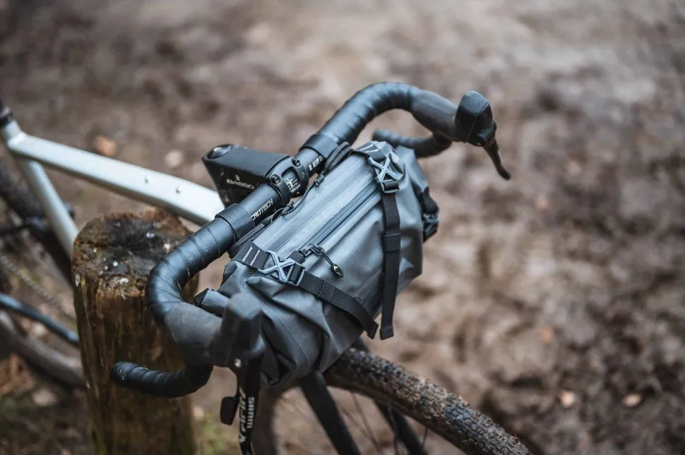 Altura Vortex handlebar bag review | Cyclist