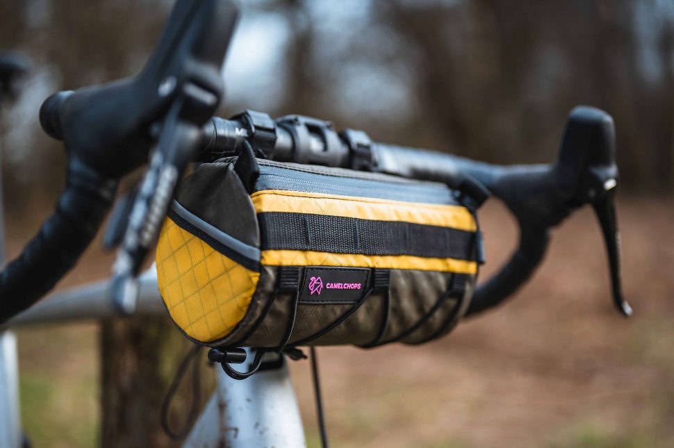 【CAMELCHOPS】 ハンドルバーバッグ  BLIMP 2.0 ゾンビ CamelChops Blimp 2.0 Handlebar Bag GGOO – takachya.cc