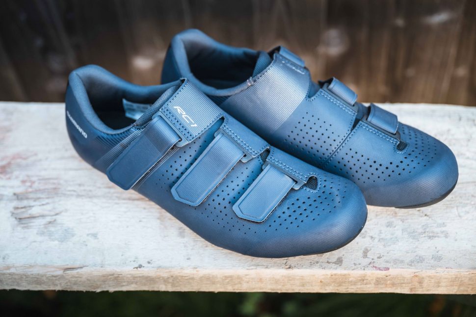 Shimano RC1 road cycling shoes