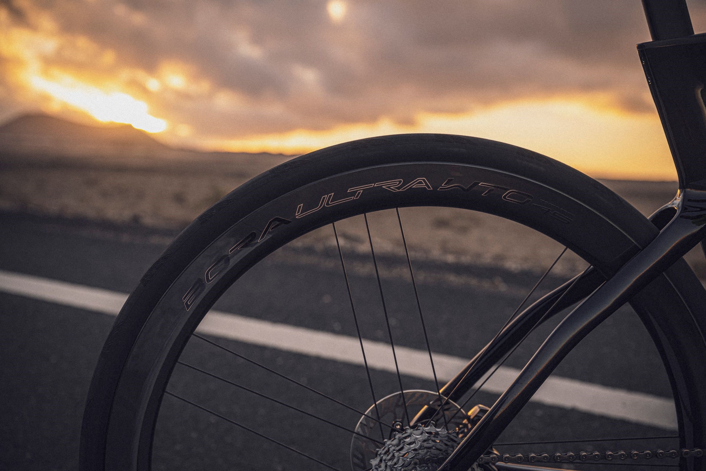 Фотографирую закат speed. Закат speed up. Закат. Папин олимпус тёмно-оранжевый закат. Закат speed up.