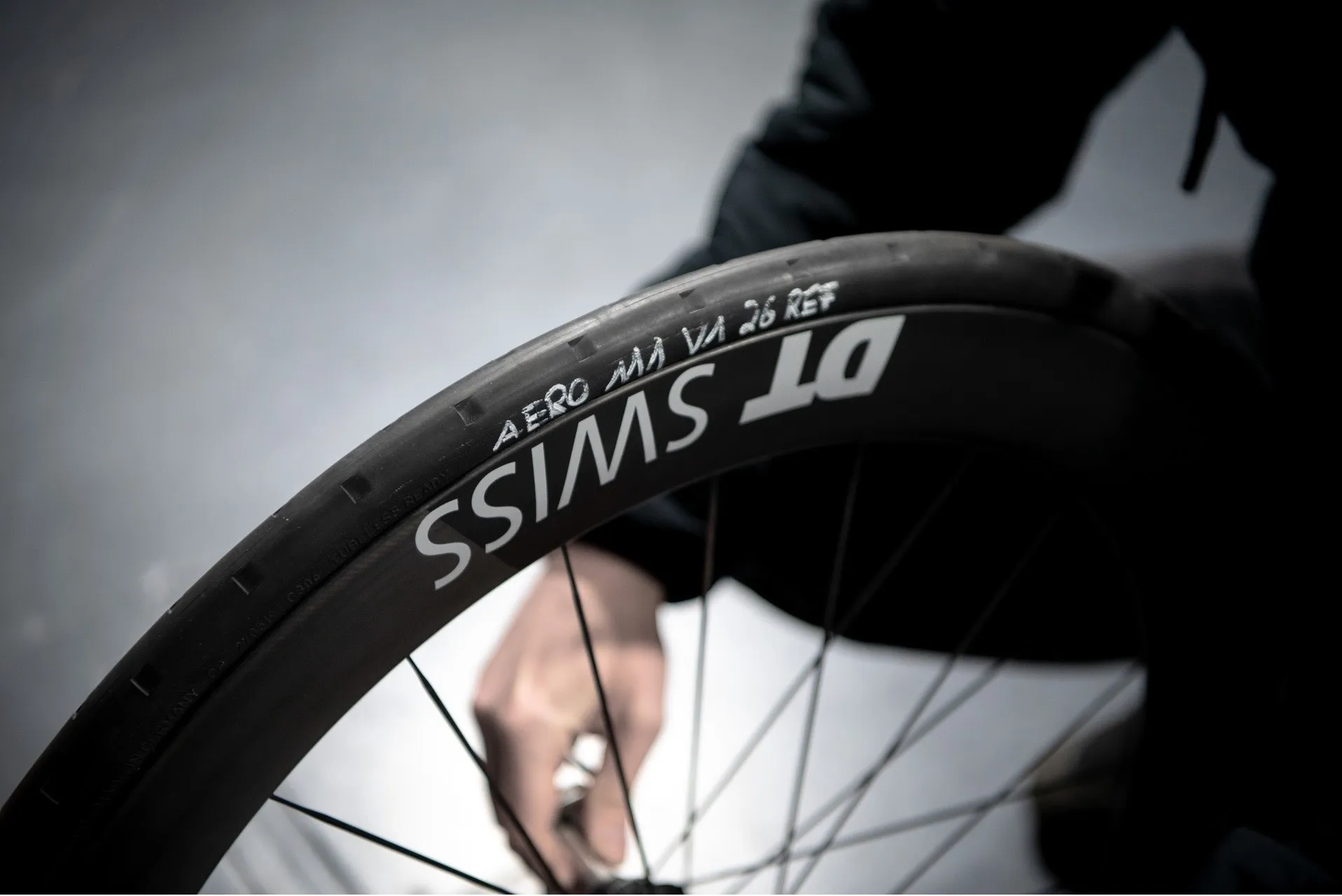 Continental AERO111 700×29C Continental AERO 111 Tire – Swiss Side