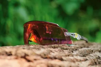 MM88039-Oakley-Kato-3-350x233.webp