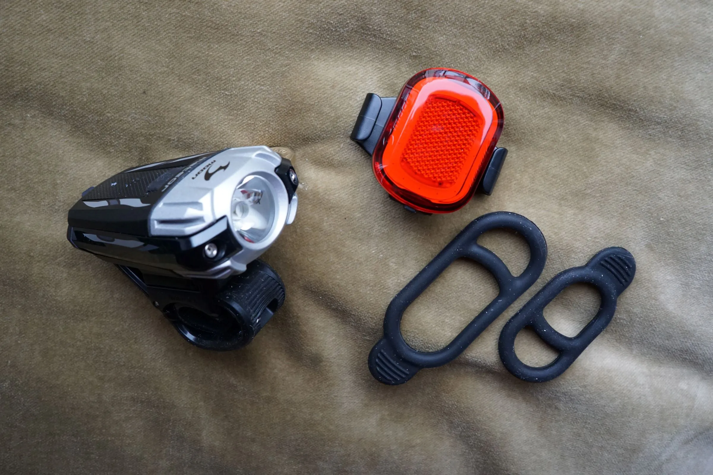 Moon Rubber Bike Light Strap Moon Meteor (400lm) Orion (50lm
