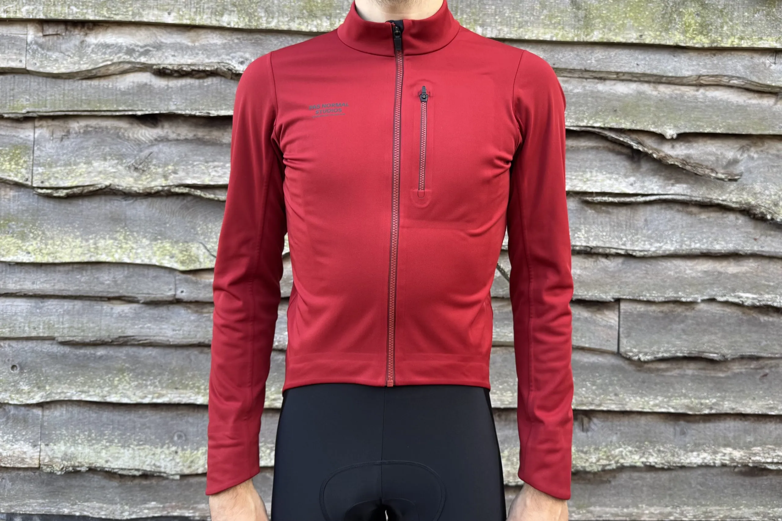 Pas Normal Studios サーマルジャケット Pas Normal Studios Essential Thermal Jacket review | Cyclist