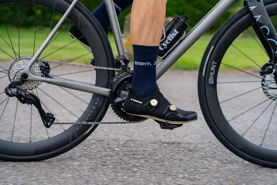 Trek-RSL-Limited-shoes-2-970x647.webp