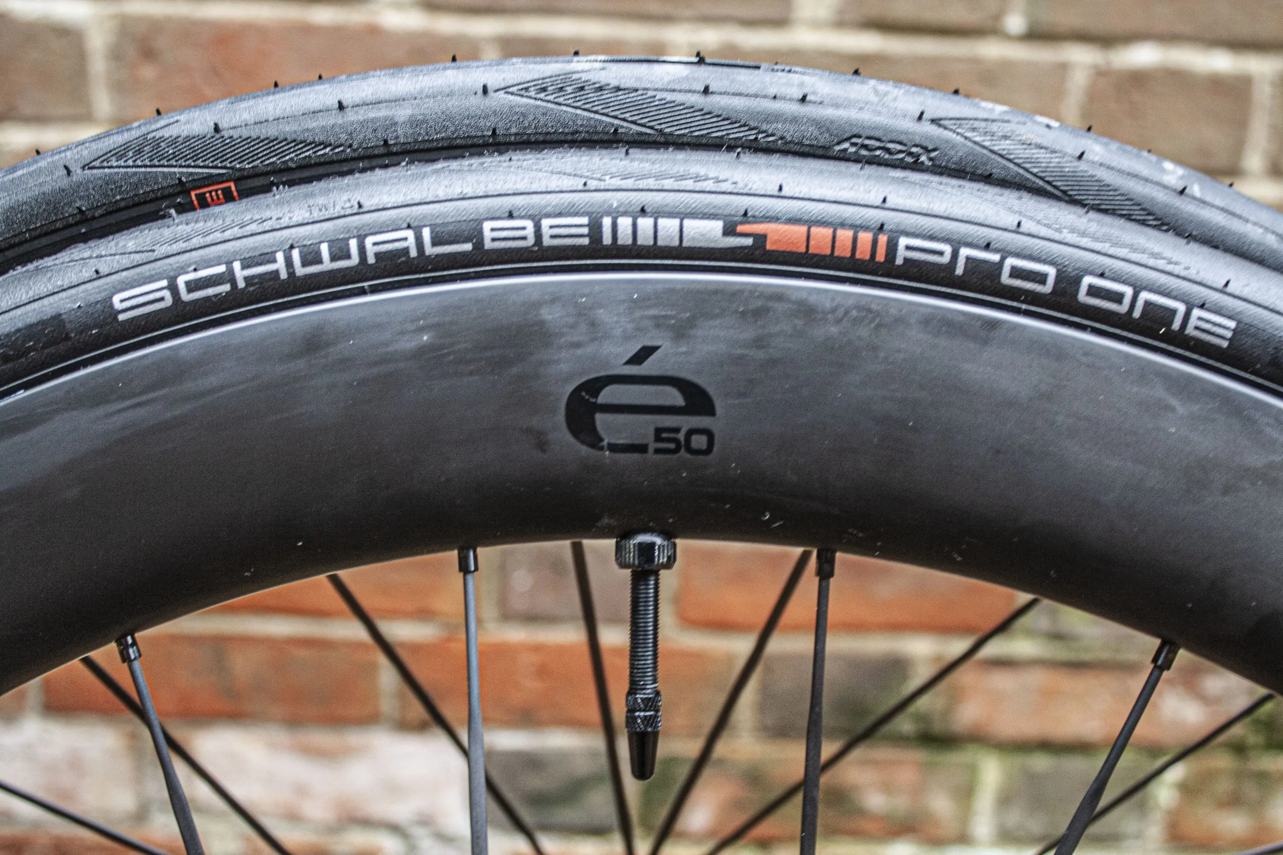 SCHWALBE PRO ONE TLE ADDIX Race チューブレスイージー シュワルベプロワン 700c (700×28c, ブラック) [