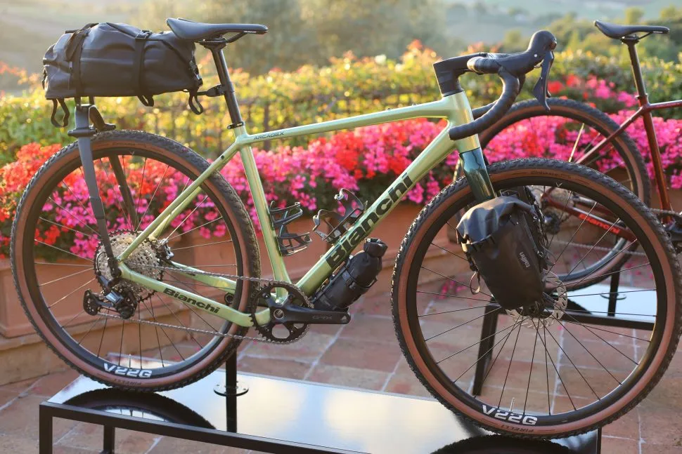 bianchi-arcadex-al-bags-970x647